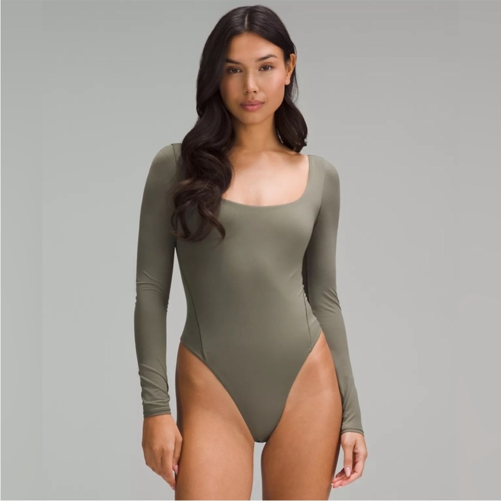 NWT Lululemon Nulu Square-Neck Long-Sleeve Bodysuit ARMG M Army Green